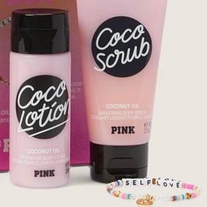 Vs pink gift set